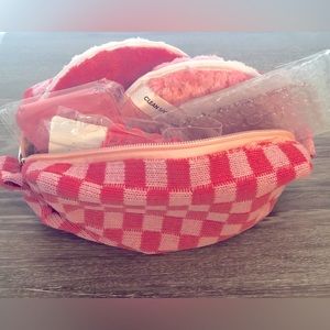 8PC Bundle Checkerboard Pink Makeup Bag